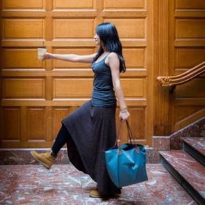 Meet your Posher, Tong